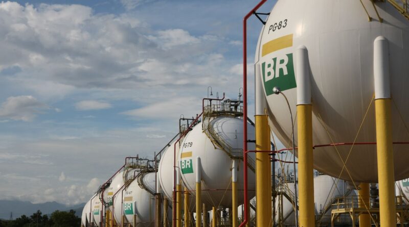 Gás para as distribuidoras terá queda de 14%, anuncia Petrobras