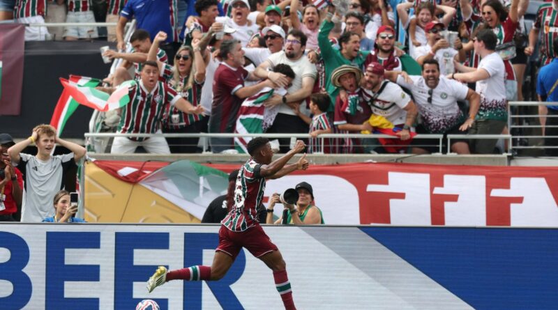 Hércules decide e Flu vence Al-Hilal para avançar no Mundial de Clubes