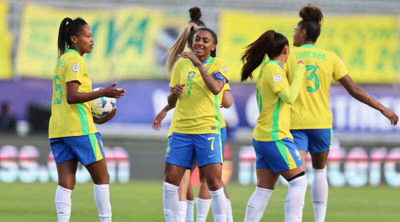 Liderada por Kerolin, seleção goleia Bolívia na Copa América