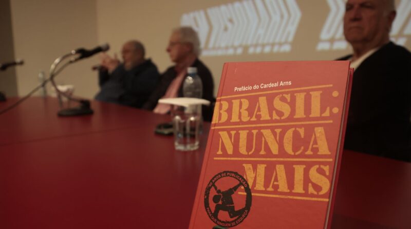 Livro Brasil: Nunca Mais completa 40 anos com edição especial