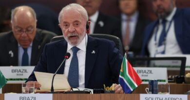 Lula critica incentivos financeiros ao setor de combustíveis fósseis