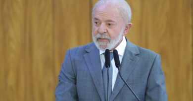 Lula: governo vai recorrer à OMC contra tarifas dos Estados Unidos