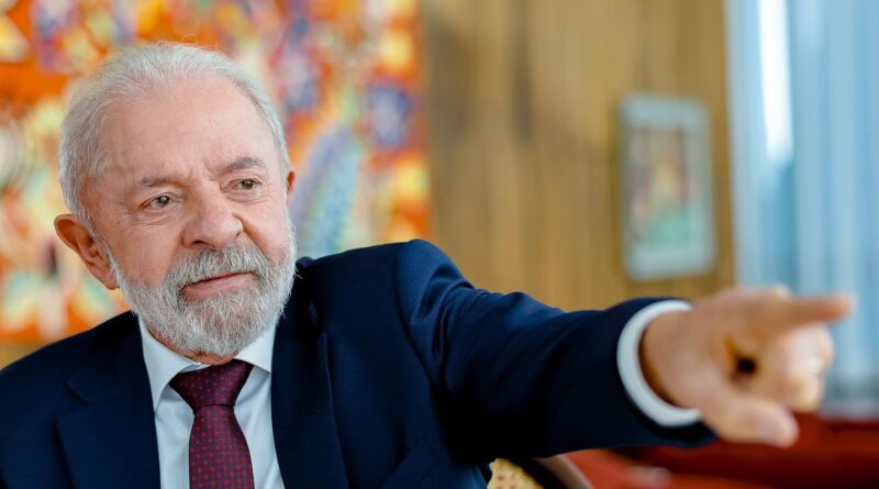 Lula manifesta solidariedade a ministros do STF após sanções dos EUA