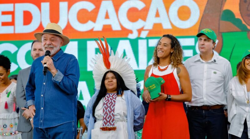 Lula mantém disposição para o diálogo, mas critica recusa de Trump