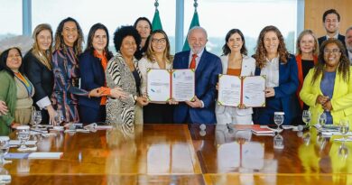 Lula sanciona cota de 30% para mulheres em conselhos de estatais