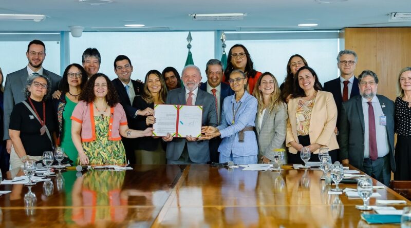 Lula sanciona lei que proíbe uso de animais em testes cosméticos