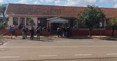 MEC e governo estadual anunciam apoio a escola que sofreu ataque no RS