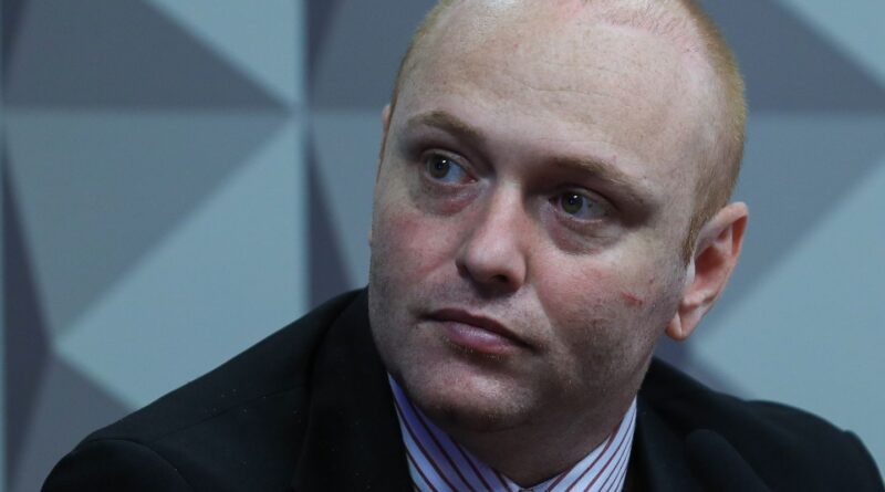 Moraes mantém prisão de Delgatti, condenado por invasão ao CNJ