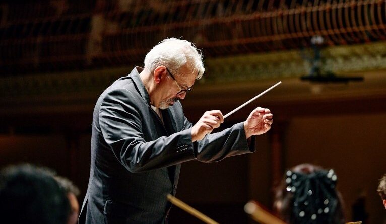 OCAM celebra 30 anos com concerto em homenagem a Tom Zé; veja datas e locais