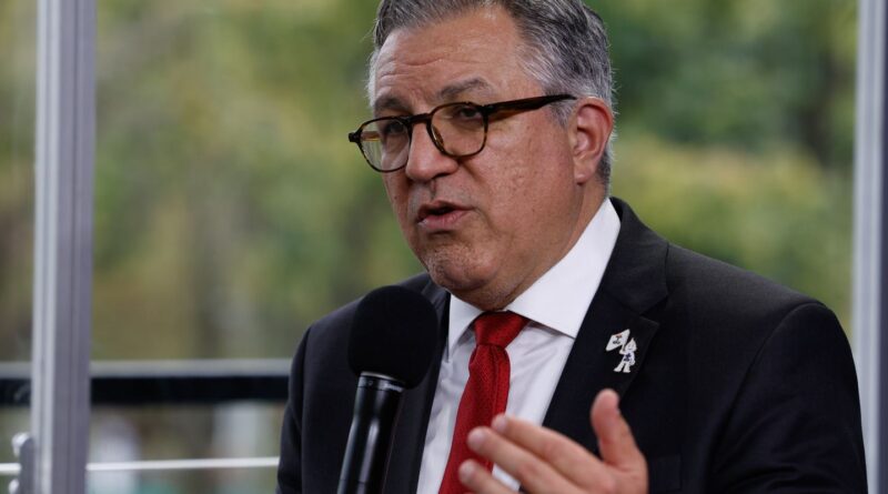 Padilha reafirma que tarifaço não fará Ministério da Saúde retaliar