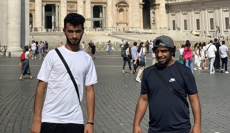 Palestino que filmou documentário vencedor do Oscar é morto por colono israelense, diz cineasta