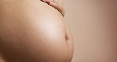 Pesquisa brasileira detecta plástico em placentas e cordões umbilicais