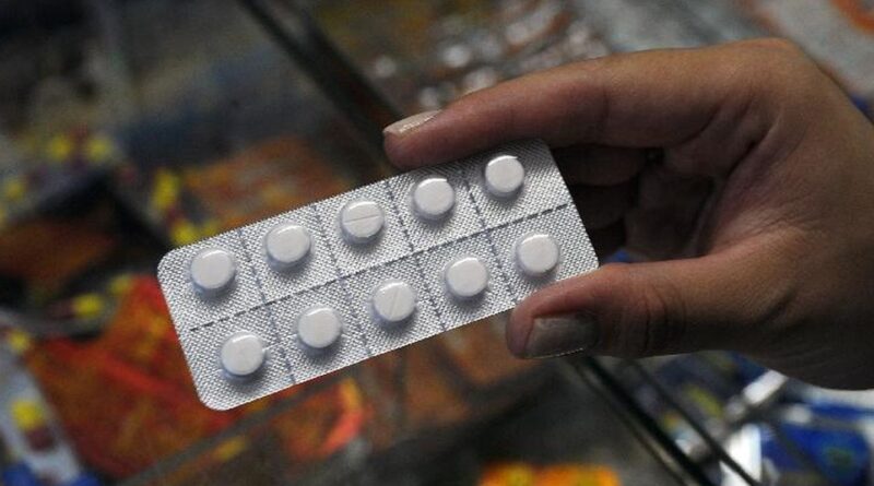 Possível reação do Brasil a tarifaço pode afetar preços de remédios