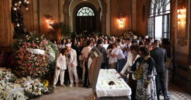 Preta Gil é velada no Theatro Municipal do Rio de Janeiro