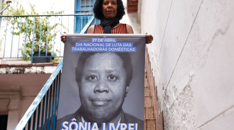 'Sociedade lucra sonegando direitos às domésticas', critica sindicato