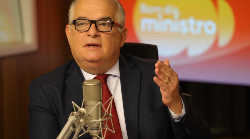 Tarifaço dos Estados Unidos é boicote contra o Brasil, diz ministro