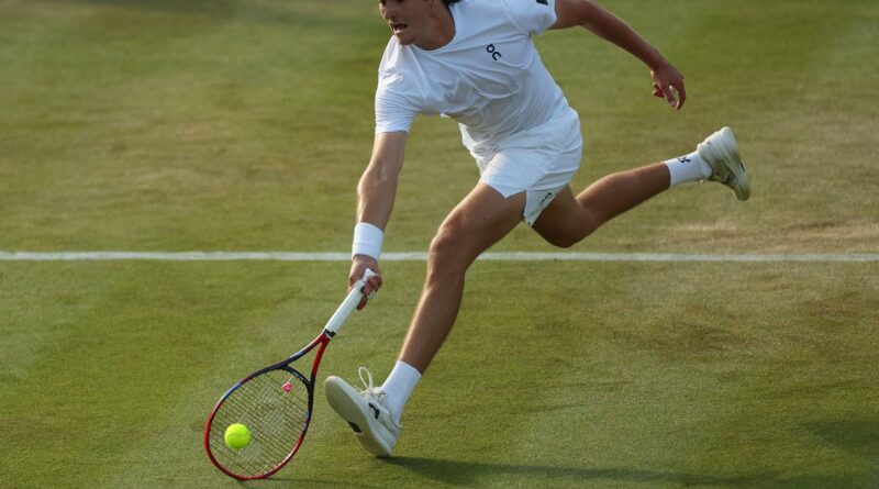 Wimbledon: João Fonseca cai na 3ª rodada; Brasil segue nas duplas