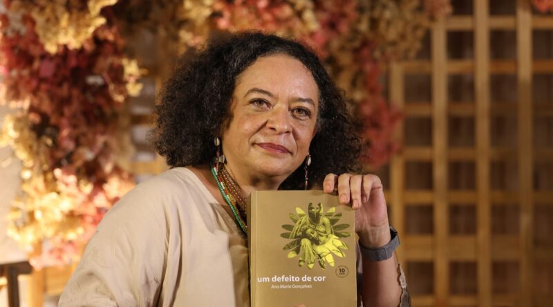 3ª edição do Fliparacatu celebra a escritora Ana Maria Gonçalves