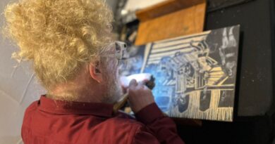 Artista com baixa visão fala da potência de pessoas com deficiência