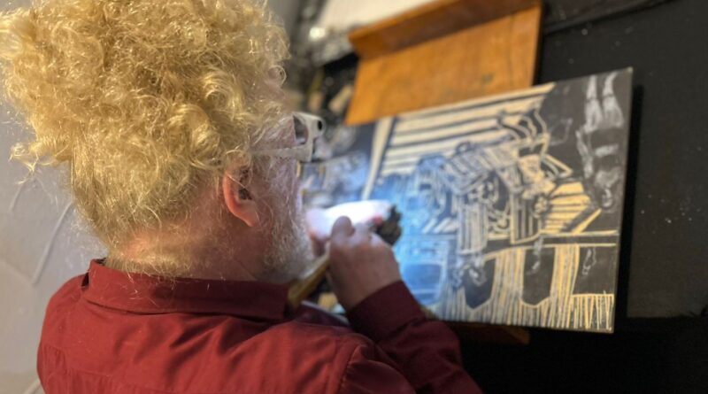 Artista com baixa visão fala da potência de pessoas com deficiência