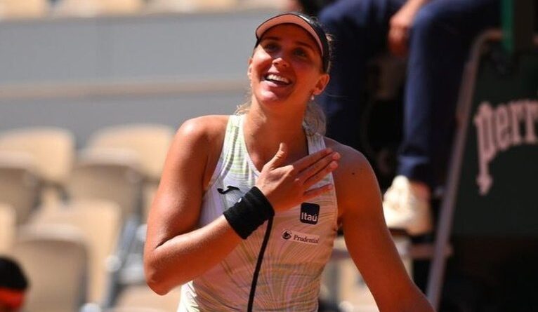 Bia Haddad atropela ex-top 3 do mundo e avança às oitavas de final do US Open