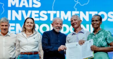 Bolsonaro está tendo o direito de se defender, diz Lula