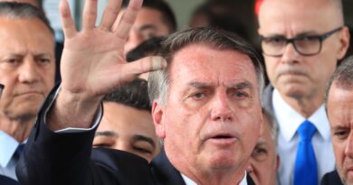 Bolsonaro pediu ajuda a advogado de Trump para postar sobre tarifaço 