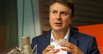 Camilo defende regulação digital para proteger público infantojuvenil