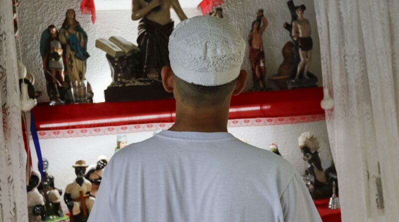 Como reconhecer o racismo religioso no ambiente de trabalho