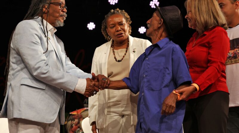 Comunidades em GO e AM recebem autodefinição como quilombolas