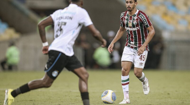 Duelo de Tricolores: Flu recebe Grêmio pela 18ª rodada do Brasileirão