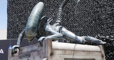 Earth", prelúdio da clássica franquia de terror, estreia no Disney+ nesta terça-feira (12)