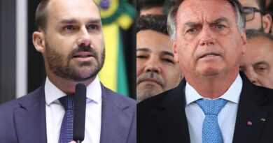 Em mensagem obtida pela PF, Eduardo Bolsonaro chama o pai de ingrato