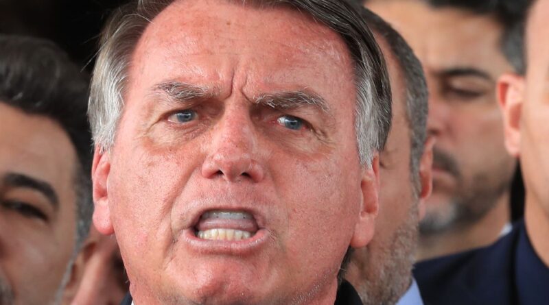 Exames de Bolsonaro indicam resquícios de inflamações pulmonares