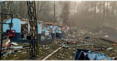 Explosão em fábrica deixa 9 desaparecidos e 7 feridos no Paraná