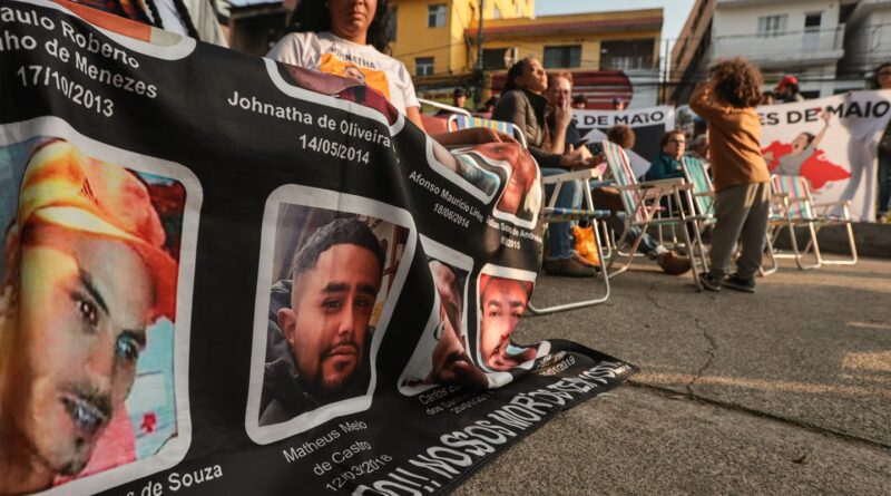 Familiares e movimentos fazem ato pelos dez anos da chacina de Osasco