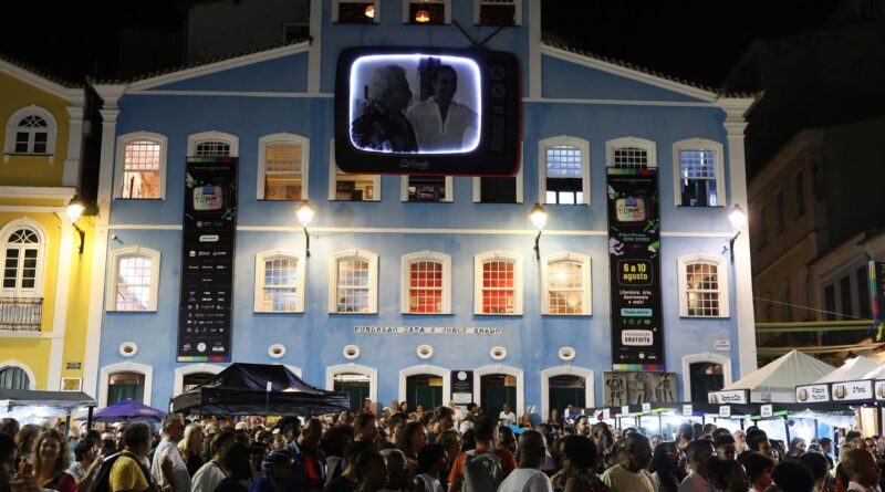 Flipelô é o carnaval das Letras no Pelourinho, diz curador