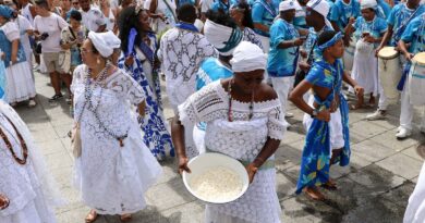 Fortaleza celebra Dia de Iemanjá com festa pela cidade