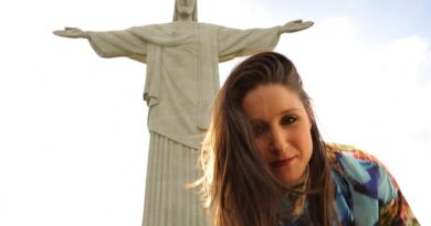 Francisca Valenzuela une Brasil e Chile no "Encuentros en Brasil" desta sexta-feira (15)