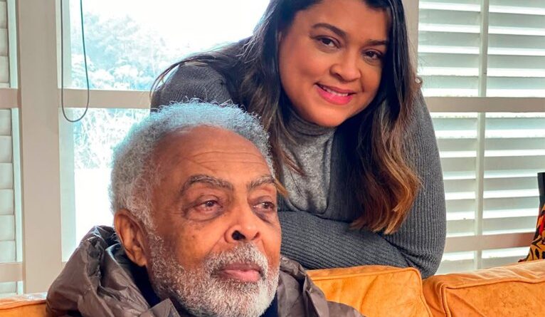 Gilberto Gil dedica “Drão” a Preta em primeiro show desde sua morte