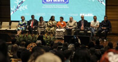 Governo lança programa de acolhimento a repatriados e deportados