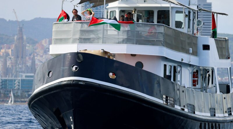 Greta Thunberg se junta à flotilha que se dirige com ajuda para Gaza