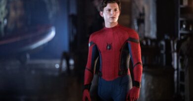 "Homem-Aranha 4" ganha primeiro teaser com detalhes do novo uniforme; veja