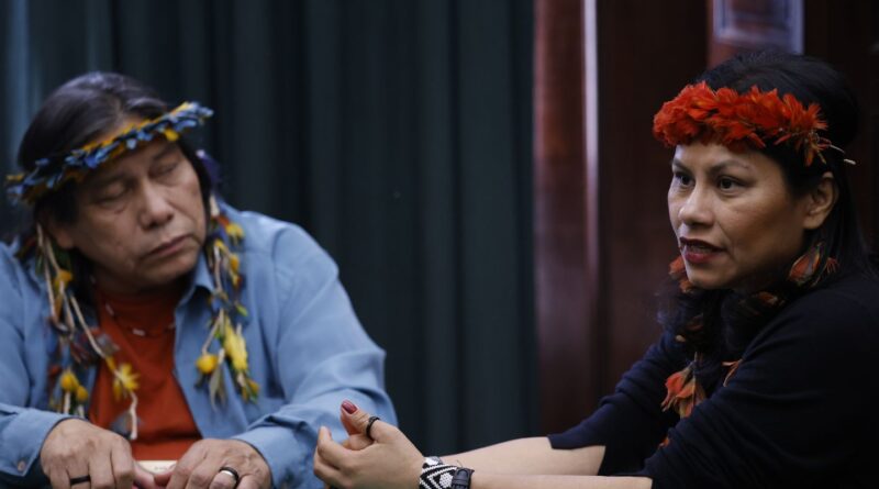 Ideologia consumista gera crise climática, dizem escritores indígenas