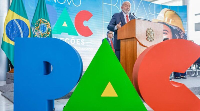 Lula anuncia R$ 9,7 bilhões para o transporte público