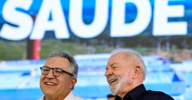 Lula defende Mais Médicos e relação com Cuba após sanção dos EUA