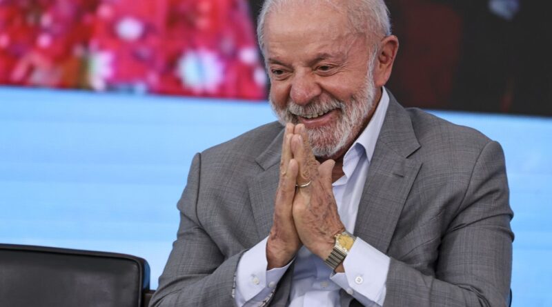 Lula descarta desafiar EUA, mas diz que Brasil não é republiqueta