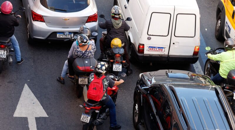 Moto cresce como opção perigosa para quem teve mobilidade negada