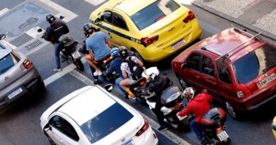Mototáxi por aplicativos é tragédia anunciada, diz pesquisador do Ipea