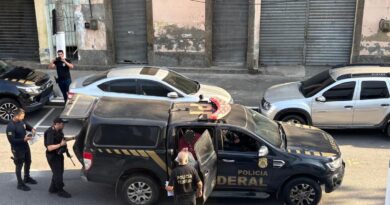 PF prende 14 pessoas de quadrilha que criou 330 empresas de fachada